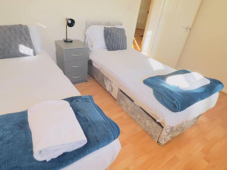 Starview Apartment 101 Колчестър Екстериор снимка
